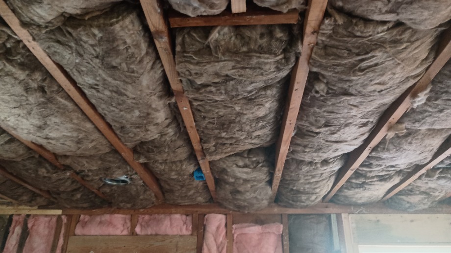 Insulation fiberglass batts Fireplace Sales 